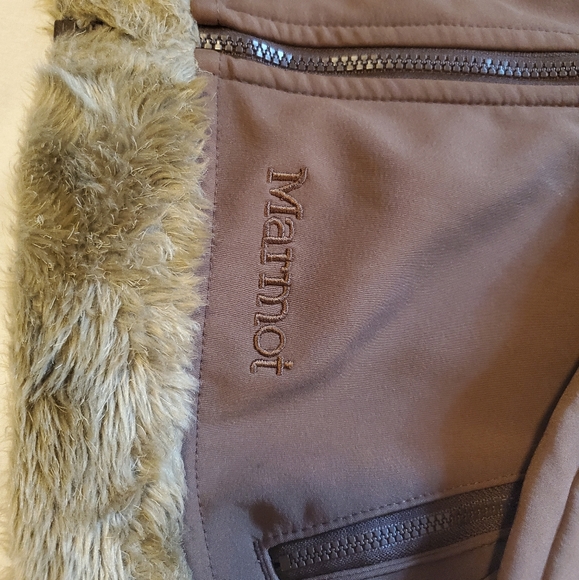Marmot Davis Jacket - Picture 2 of 4